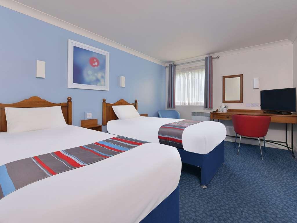 Travelodge Bedford Goldington Road Rum bild