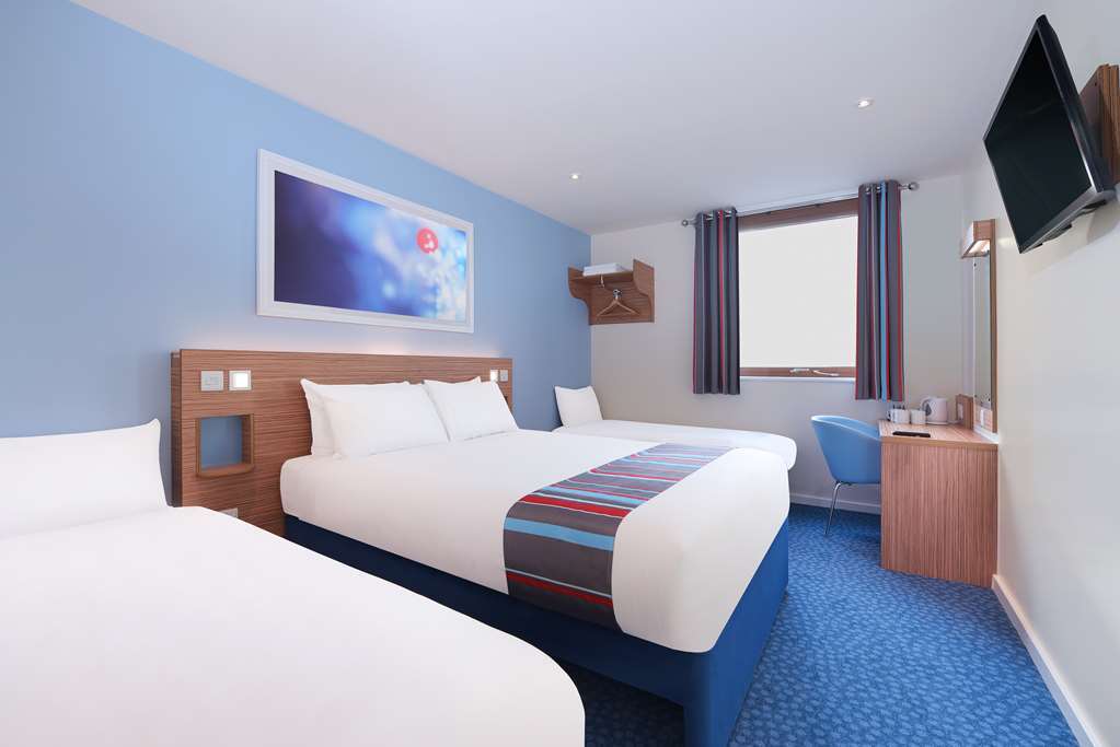 Travelodge Bedford Goldington Road Rum bild